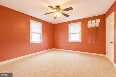 515 Andrews Ave, Darby, PA 19023 - photo 4