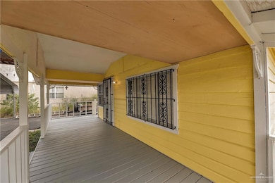 917 Jon Dr, Alamo, TX 78516 - photo 4