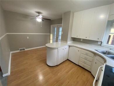 1153 Cummins Pkwy, Des Moines, IA 50311 - photo 6