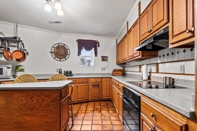 1544 Wildwood St SW, Cullman, AL 35055 - photo 5