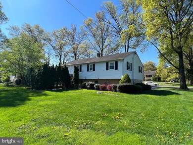 23 Earl Dr, Pottstown, PA 19465 - photo 3