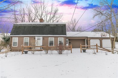 25327 Holton Rd, Olmsted Falls, OH 44138 - photo 3
