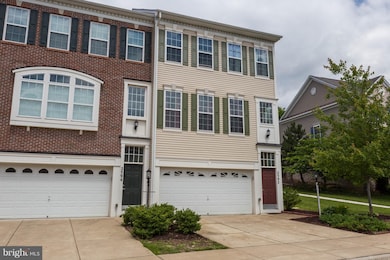 2592 Oak Tree Ln, Woodbridge, VA 22191 - photo 2