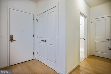 Enclave unit 108, Fairfax, VA 22031 - photo 5