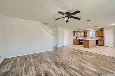 10130 Round Ridge, San Antonio, TX 78254 - photo 5