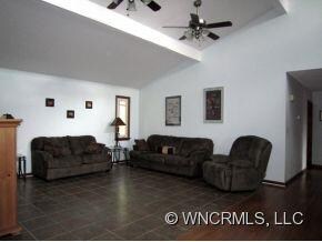 5 Elmwood Ln, Asheville, NC 28803 - photo 2