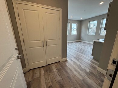 1473 N Shore Rd unit 302, Revere, MA 02151 - photo 3