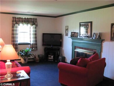 Den/Family/Great Room - Cozy Family Room with Fire