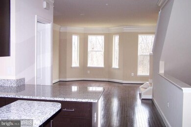 11910 Weybridge Ln, Germantown, MD 20876 - photo 2