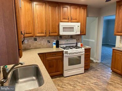 3505 Hiss Ave, Parkville, MD 21234 - photo 7