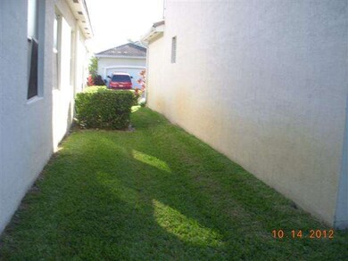 1233 Rosegate Blvd, Riviera Beach, FL 33404 - photo 3