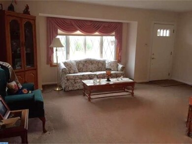 813 Edgewood Ave, Delran, NJ 08075 - photo 3