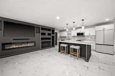 1822 Daisy Cir, Lowell, AR 72745 - photo 7