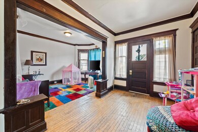 2223 N 17th St unit 2225, Milwaukee, WI 53205 - photo 2