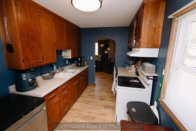 319 E South St, Grand Island, NE 68801 - photo 6