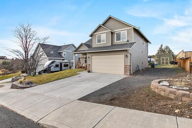826 SW Sunset St, Madras, OR 97741 - photo 5