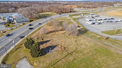 131 Racetrack St, Ranson, WV 25438 - photo 3