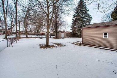 1406 Leland Ave, Des Moines, IA 50315 - photo 7