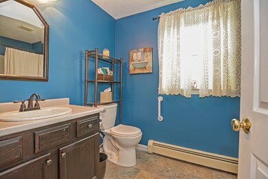 37 Deer Run Rd, Bellingham, MA 02019 - photo 6