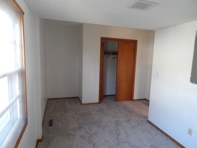 2403 6th St, Columbus, NE 68601 - photo 4