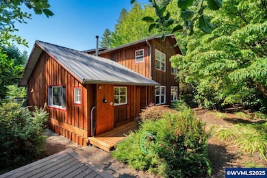 36834 Happy Hollow Rd, Blodgett, OR 97326 - photo 4