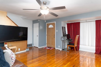 211 Ash St, Park Forest, IL 60466 - photo 2