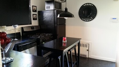 139 Jefferson St, Staten Island, NY 10304 - photo 5