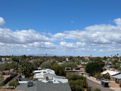 1027 E Seldon Ln, Phoenix, AZ 85020 - photo 2