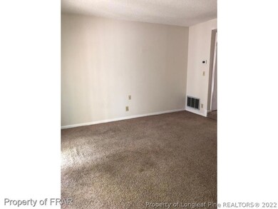 2696 Brigadoon Ln, Fayetteville, NC 28305 - photo 7