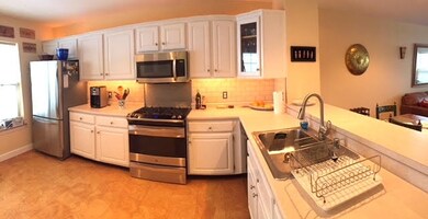 69 Joy Dr unit H2, South Burlington, VT 05403 - photo 2