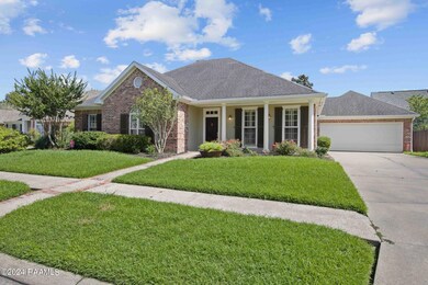 2-web-or-mls-210 Saddlewood Corner-2