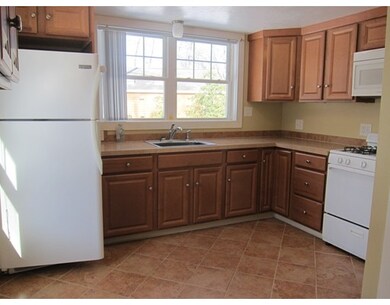 252 Creek St unit 1, Wrentham, MA 02093 - photo 3