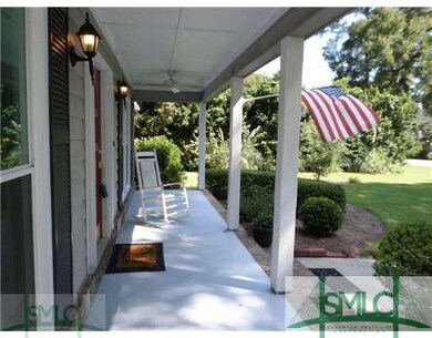 Porch. Covered front porch