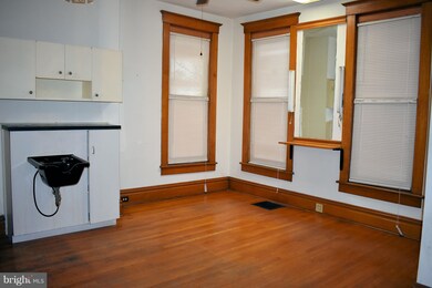 247 S Main St, Chambersburg, PA 17201 - photo 4