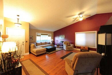living/great room or lvg/dining combo