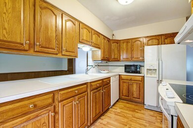 1172 Rockwood Place, Columbus, OH 43229 - photo 5