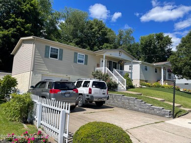 140 Taroli St, Old Forge, PA 18518 - photo 4