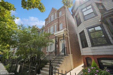 829 W Wrightwood Ave unit 2, Chicago, IL 60614 - photo 2