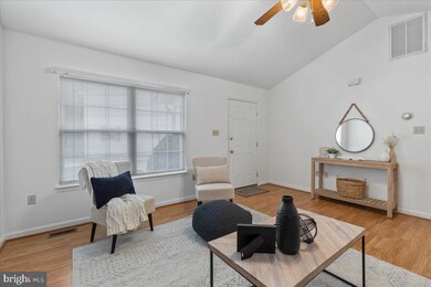 35 Gray Inn Ct, Prince Frederick, MD 20678 - photo 4