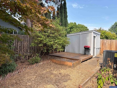 18345 NE Glisan St, Portland, OR 97230 - photo 4