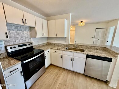 940 Village Trail unit 8-2050, Port Orange, FL 32127 - photo 2