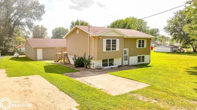 206 Selma St, Eldon, IA 52554 - photo 3