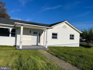 4 Cowl Ct, Middle River, MD 21220 - photo 2