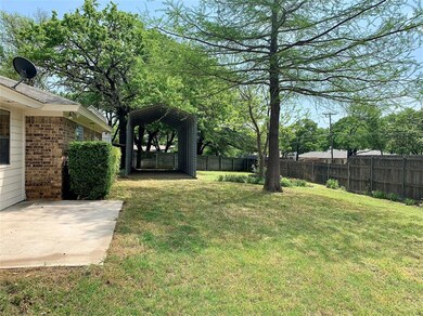 900 Hillside Ct, Bedford, TX 76022 - photo 6