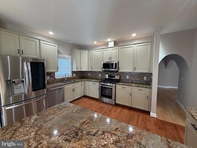 728 18th St S, Arlington, VA 22202 - photo 5