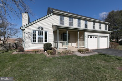 13254 Stone Heather Dr, Herndon, VA 20171 - photo 2