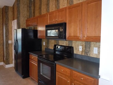 Small Interior Townhouse No Furniture 01