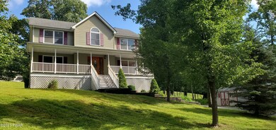 148 Arbutus Ln, Milford, PA 18337 - photo 2