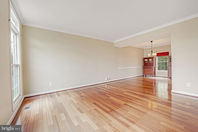 1843 Strickland Ct, Woodbridge, VA 22191 - photo 5