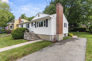 9 Graybriar Ln, Lynn, MA 01902 - photo 2